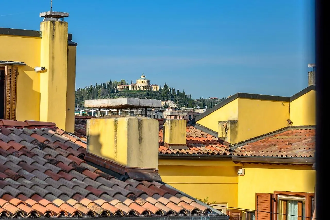Apartamento Hoomee San Zeno Verona Italia